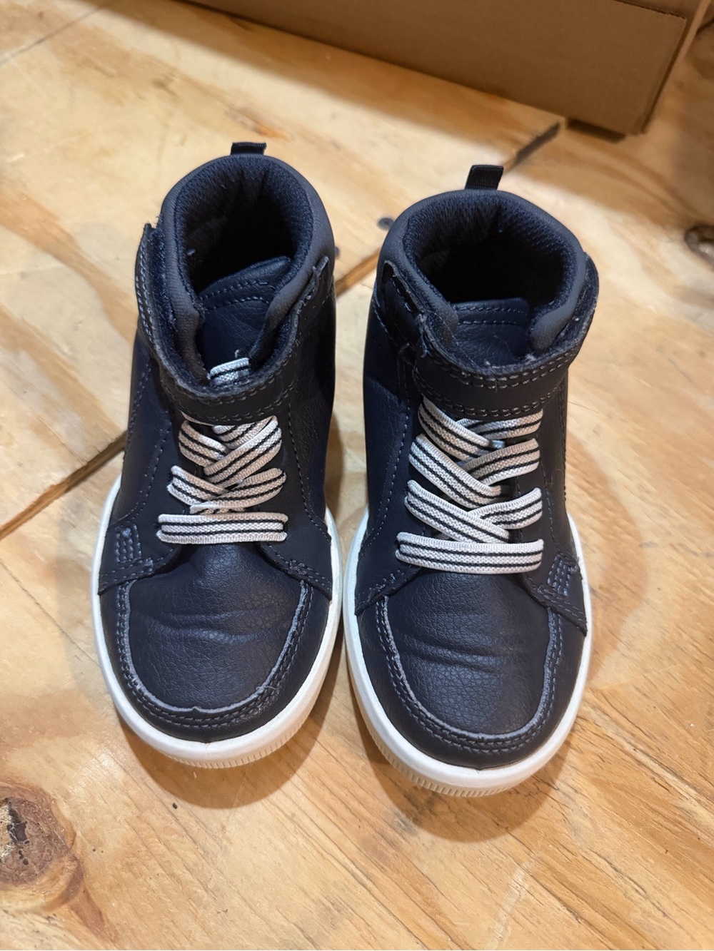 OshKosh B'gosh Navy and White Kids High-Top Sneakers